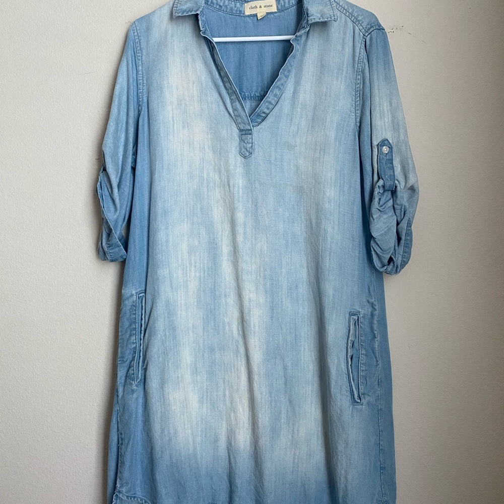 Anthropologie Cloth and stone chambray dress with pockets